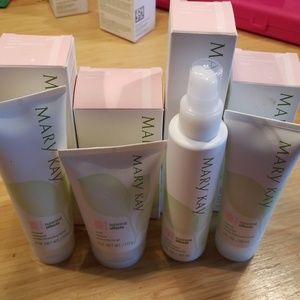 Mary Kay Botanicals Set for dry skin